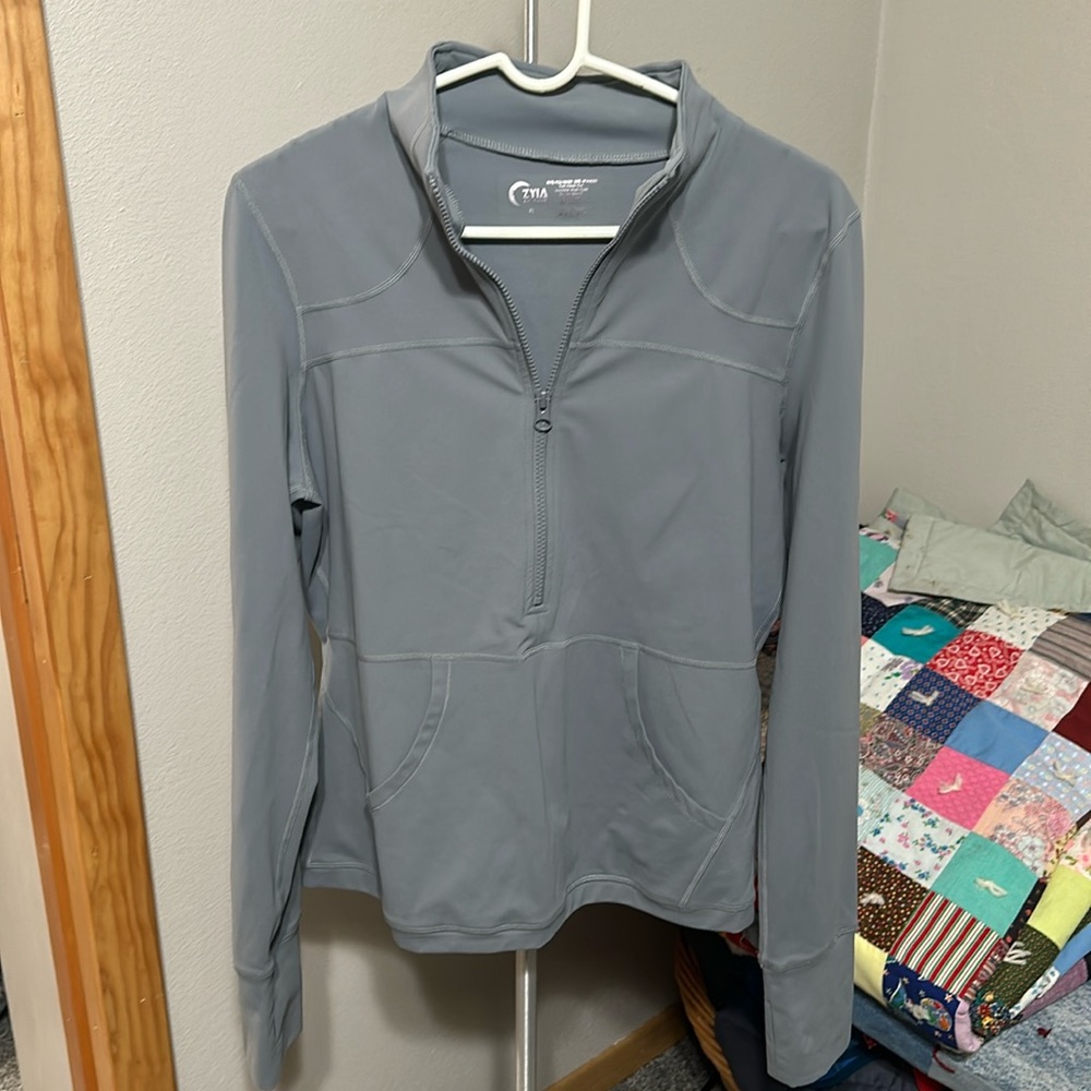 Zyia half zip pullover - XL gray